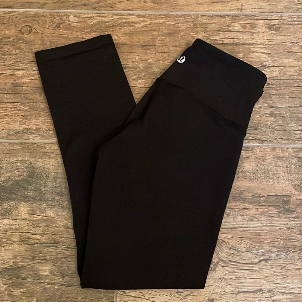 Black Lululemon Crop Leggings